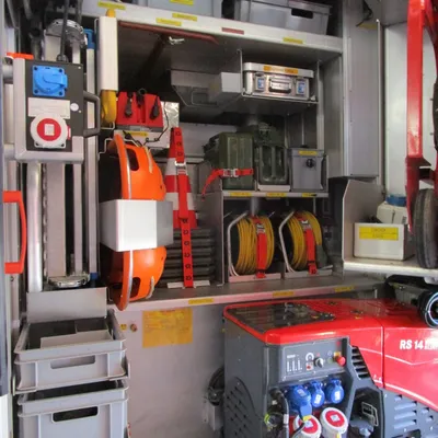 img_2049_960x1280.jpg